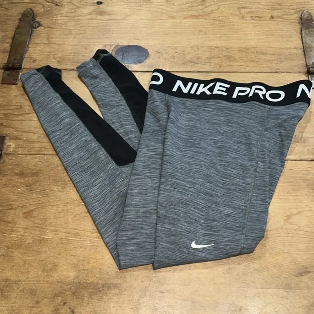 Woman’s Nike Pro Heather Gray with black mesh Leggings Size Small